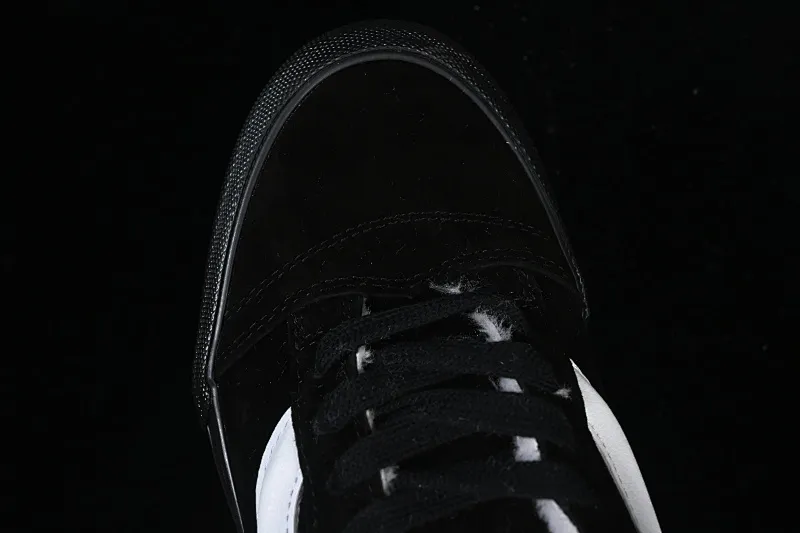 All categories Vans Vans series Vans Low Vans low-top Vans Knu Skool Vans plus velvet low-top casual skateboard shoes VN0009QCBMA